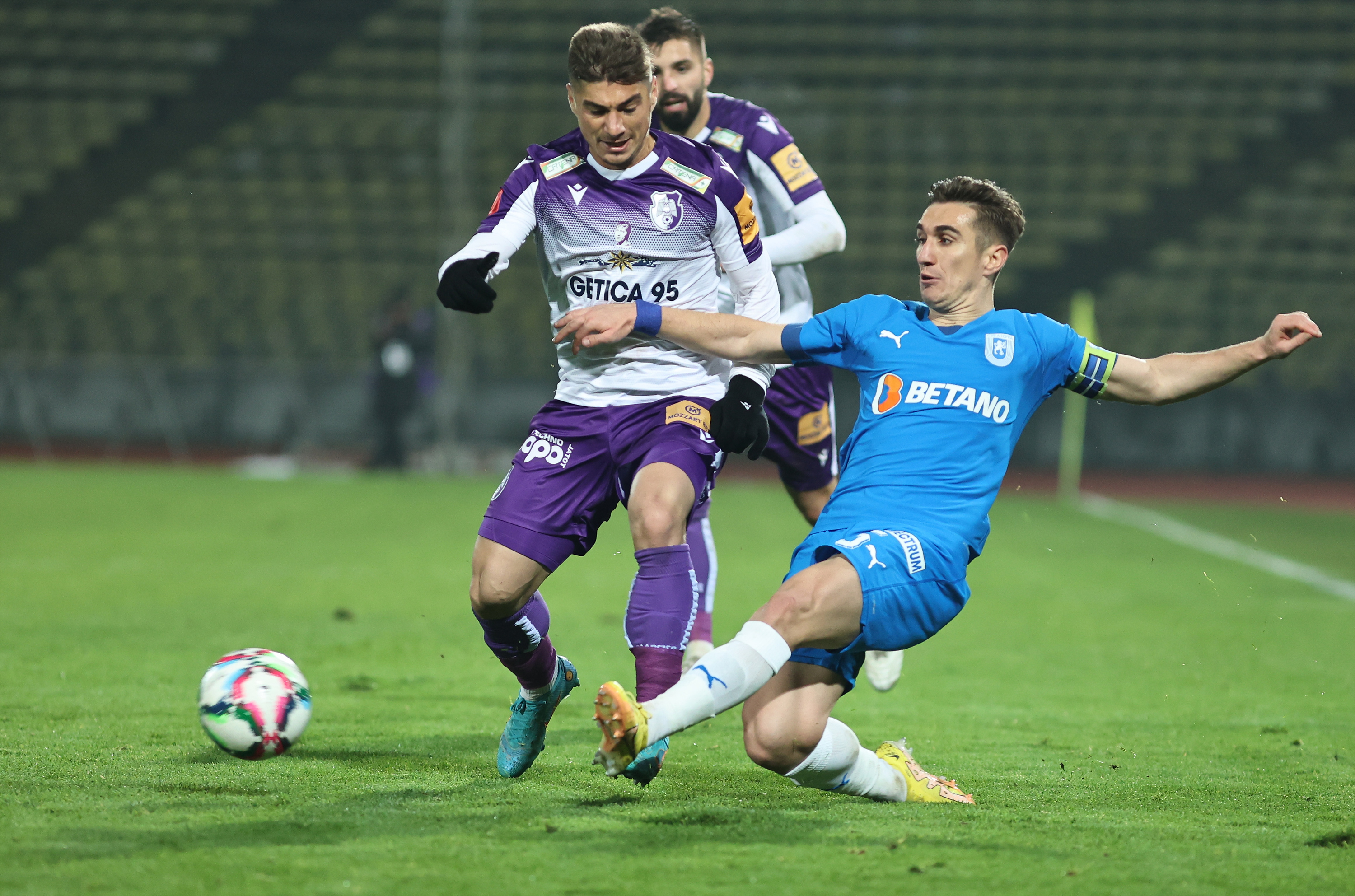 Universitatea Craiova - FC Argeș, Live Video 18:00, DGS 1. Meci care poate fi decisiv pentru Marius Croitoru. ECHIPELE