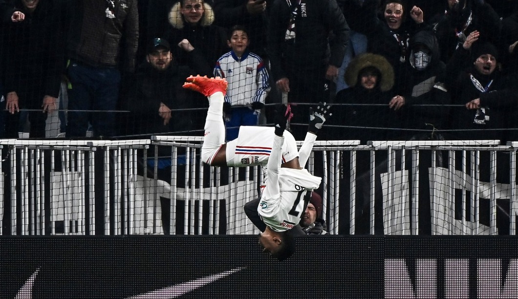 A dat gol la debut si s-a accidentat în timp ce sărbătorea reușita