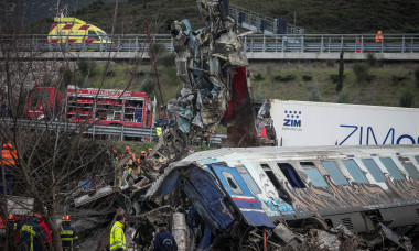 Griechenland - Tempi, Schwere Kollision zweier ZĂĽge in Tempi - rund 380 km nĂ¶rdlich von Athen - auf der Bahnstrecke Thes