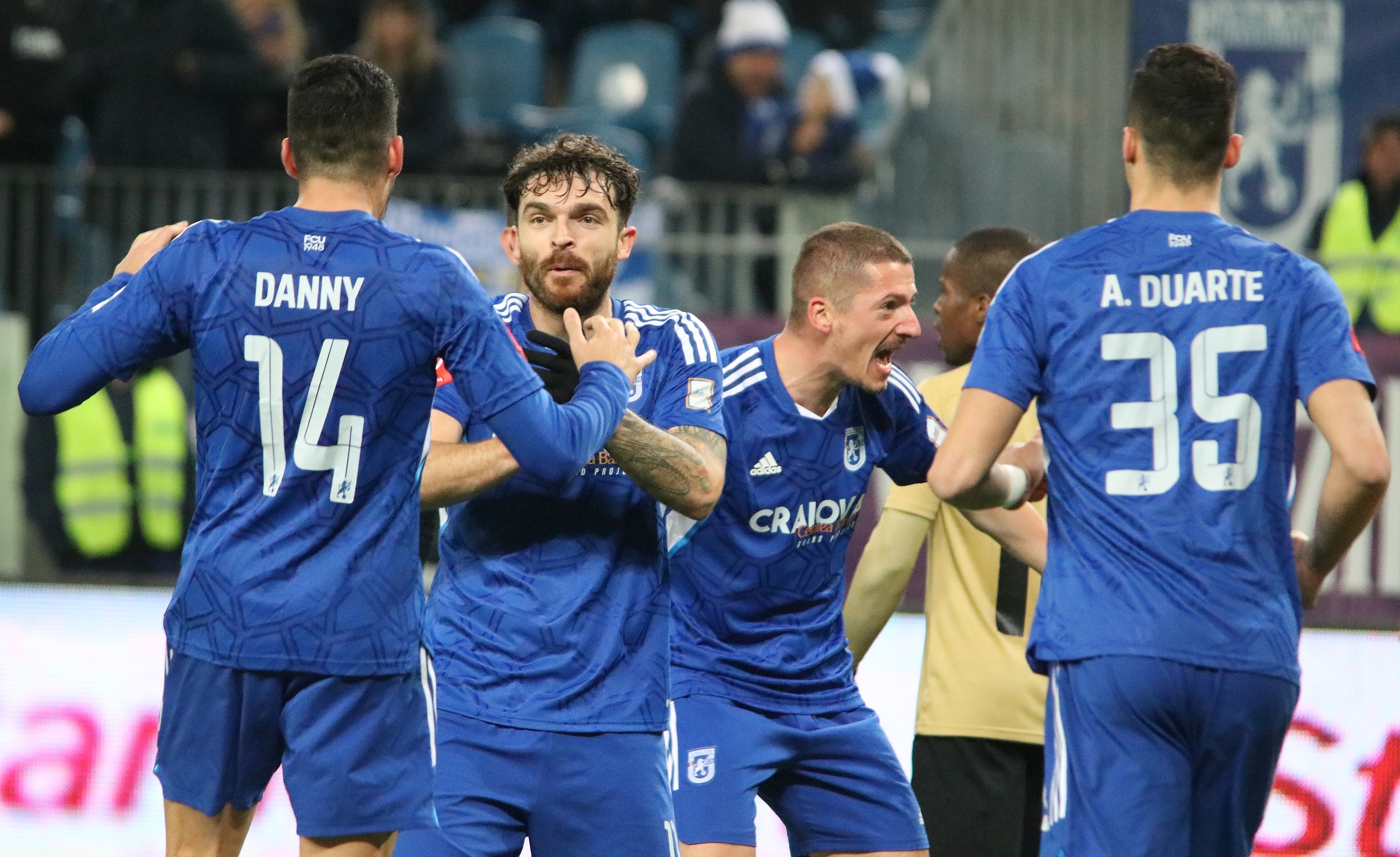 U Craiova 1948 - FC Botoșani, Live Video, 17:00, Digi Sport 1. Oltenii luptă pentru ultimul loc rămas în play-off