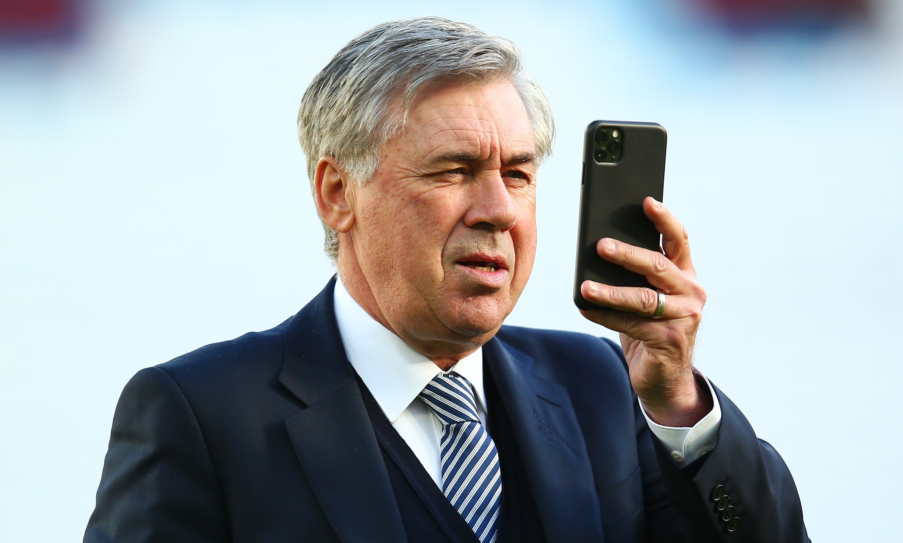 S-a autopropus degeaba la Real Madrid și a dezvăluit ce i-a spus Carlo Ancelotti la telefon