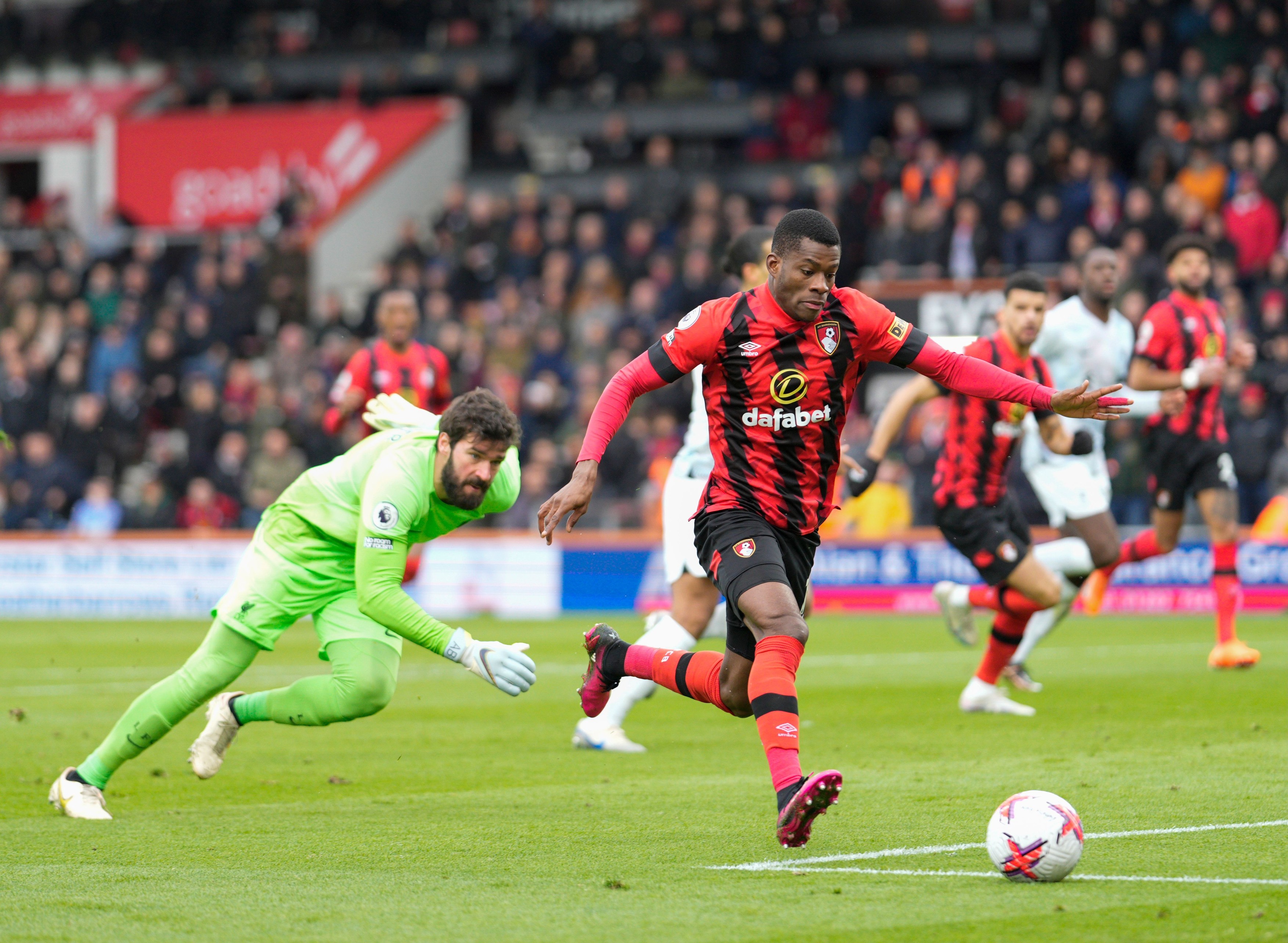 Liverpool - Bournemouth, LIVE VIDEO, 17:00, Digi Sport 2. ”Cormoranii” caută primul succes al noului sezon. ECHIPELE