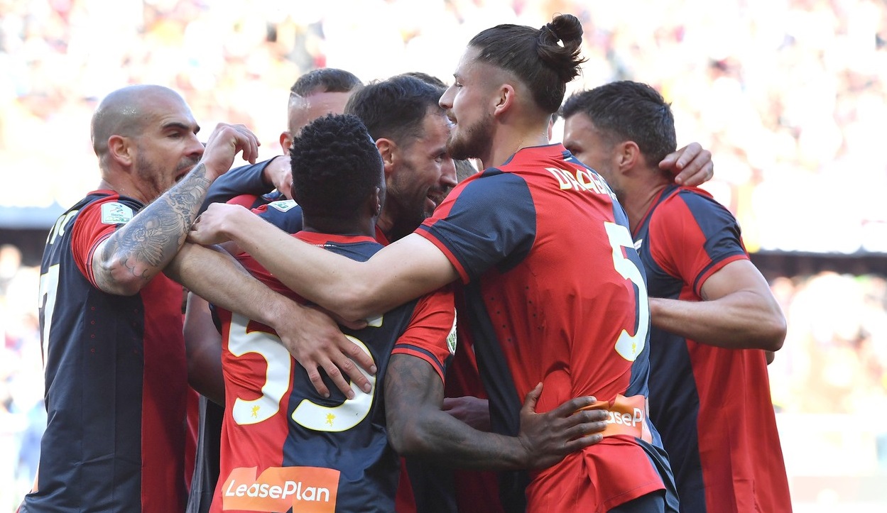 Cu Radu Drăgușin și George Pușcaș în echipă, Genoa este lider într-un TOP din Serie A!