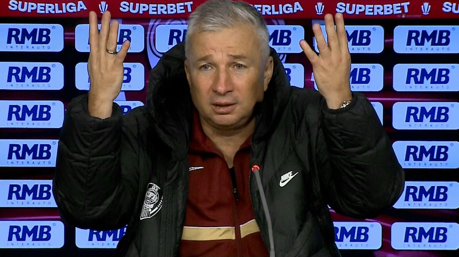 Conducerea lui CFR Cluj a explicat ce l-a enervat pe Dan Petrescu, care a făcut acele semne după meciul cu U Cluj