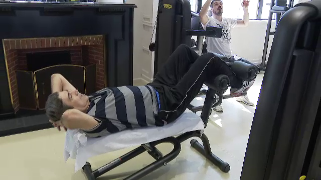 Victor Pițurcă, impecabil la 67 de ani! A dezvăluit câți km aleargă și câte abdomene face