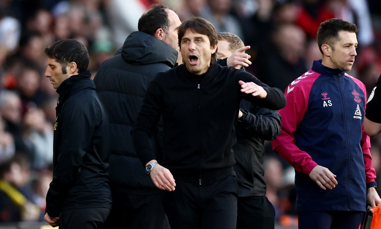 Antonio Conte a rupt tăcerea după ce a fost demis de la Tottenham! Mesaj ”cu manta” pentru londonezi