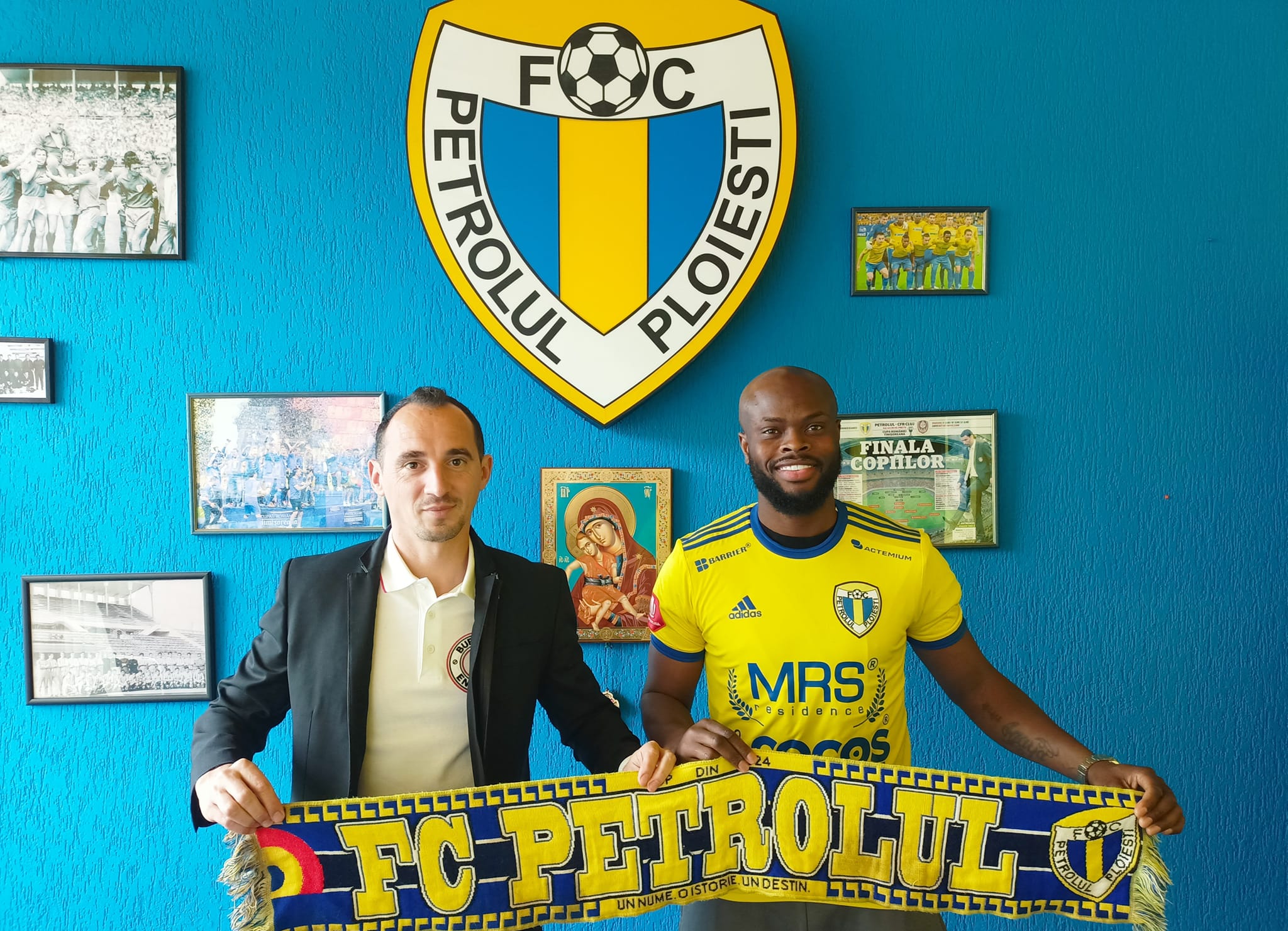 OFICIAL | Primul transfer din era Marian Copilu. Petrolul și-a luat mijlocaș cu aproape 100 de meciuri în Ligue 1