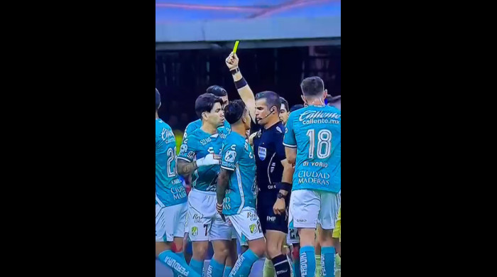 Fernando Hernandez l-a lovit pe Lucas Romero / Foto: Captură Twitter@ZonaDiez_OK