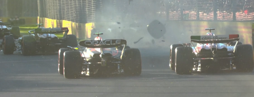 Max Verstappen a câștigat cursa nebună de la Melbourne. Hamilton și Alonso au completat podiumul