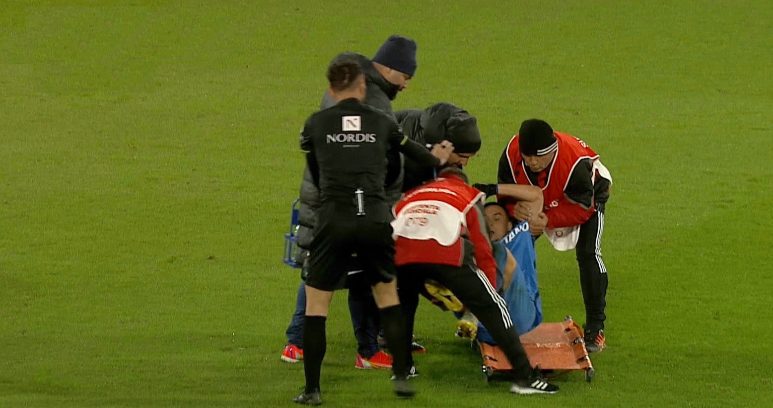 Probleme pentru FCSB! Un titular a ieșit accidentat din meciul cu Sepsi
