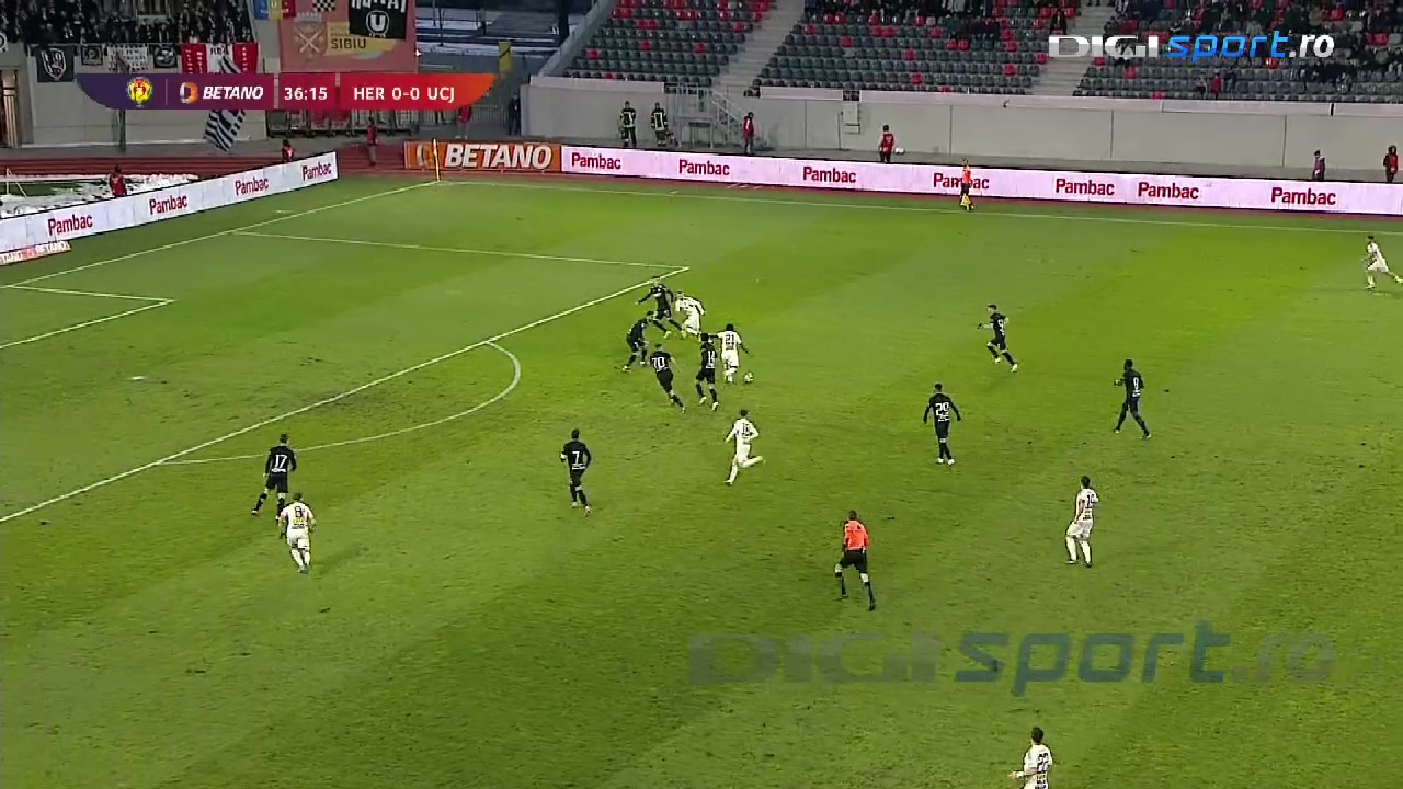 Video  Hermannstadt - 'U' Cluj 1-2. Șepcile roșii au întors scorul și  s-au calificat în semifinalele Cupei