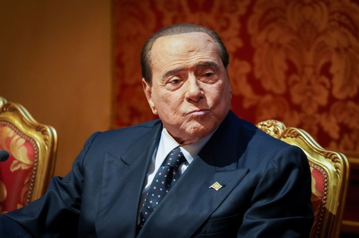 Silvio Berlusconi, internat de urgență în spital! Mesajul clubului Monza