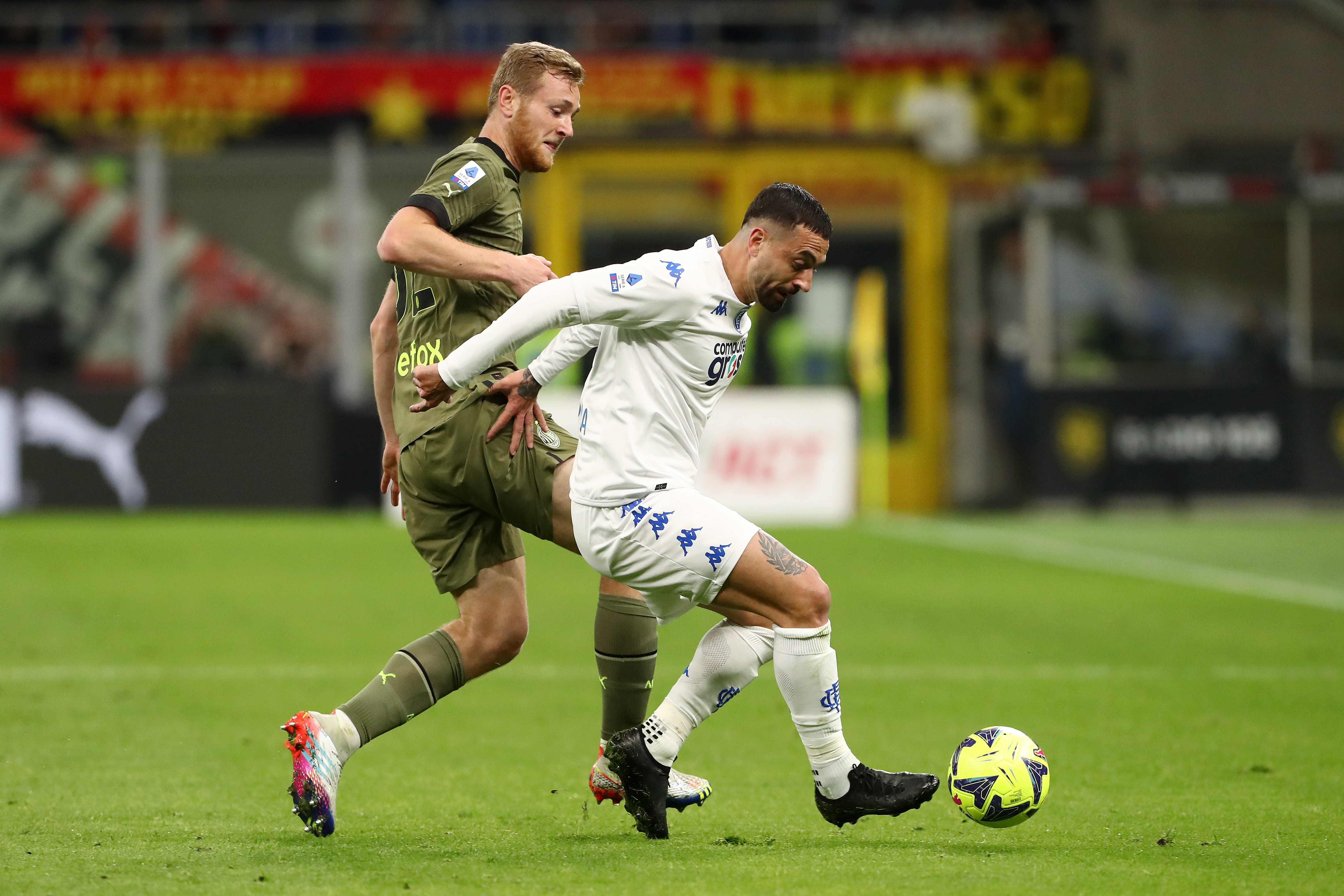 AC Milan - Empoli 0-0, cu Răzvan Marin titular. Giroud, gol anulat în minutul 89. Lecce - Napoli 1-2. Salernitana - Inter 1-1