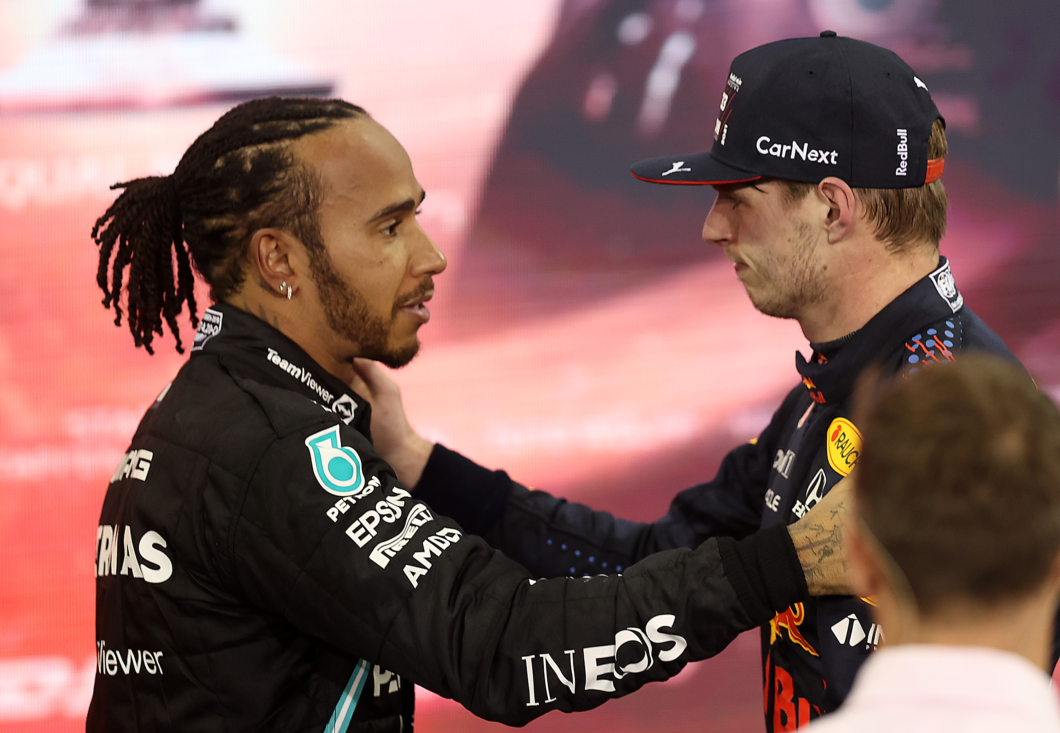 Replica lui Max Verstappen pentru Lewis Hamilton. Războiul dintre cei doi campioni continuă