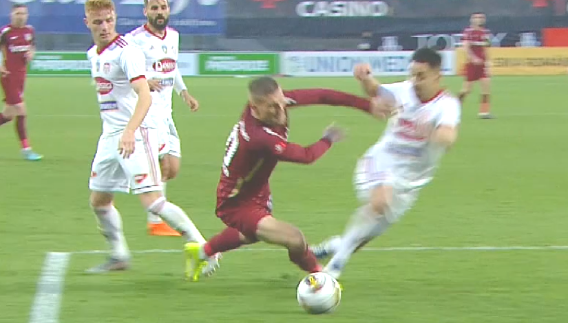 Dan Petrescu a solicitat 3 penalty-uri în meciul CFR - Sepsi! Fazele au fost analizate + Ce arată reluările