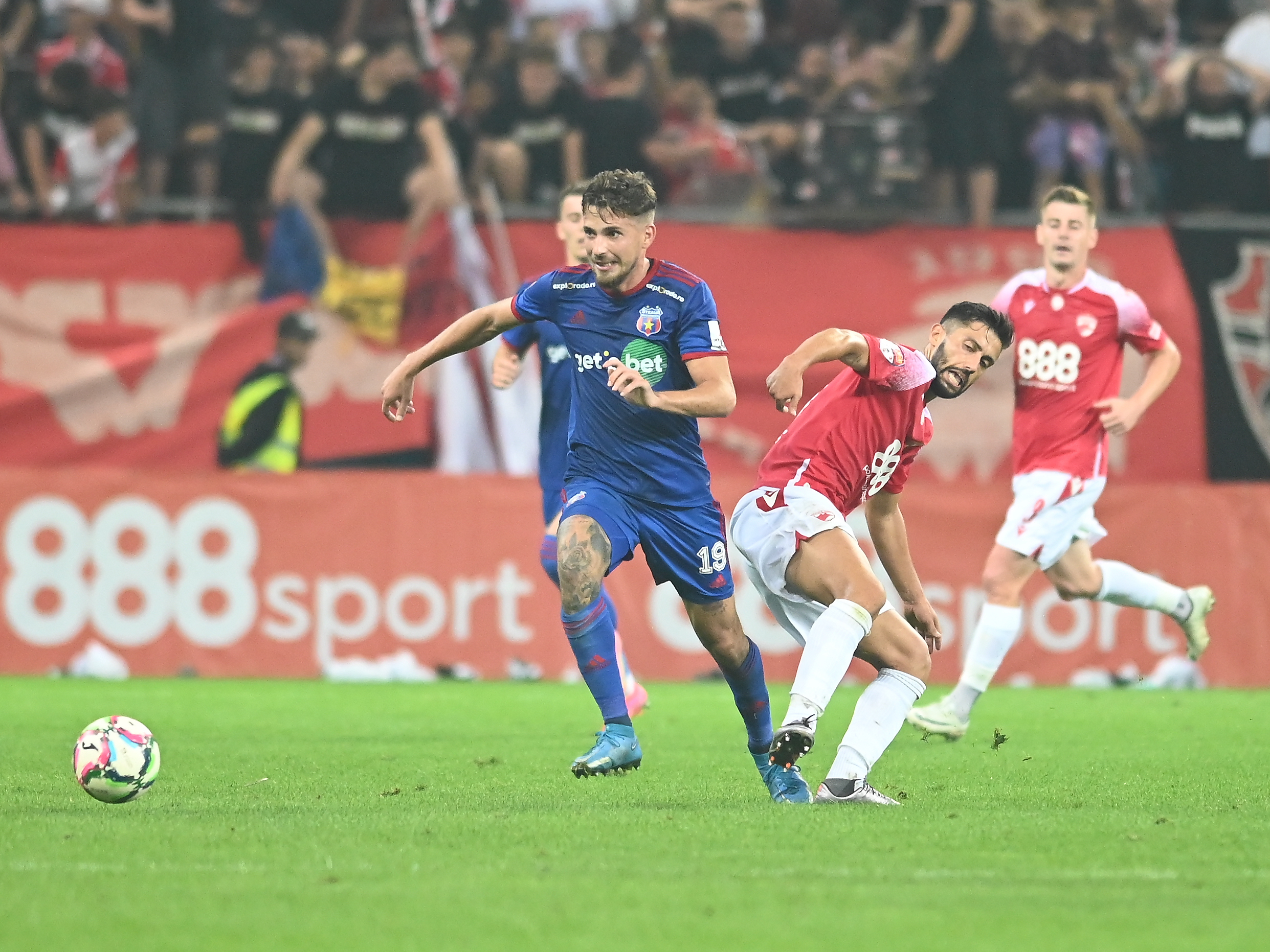 A fost anunțat arbitrul partidei dintre CSA Steaua și Dinamo