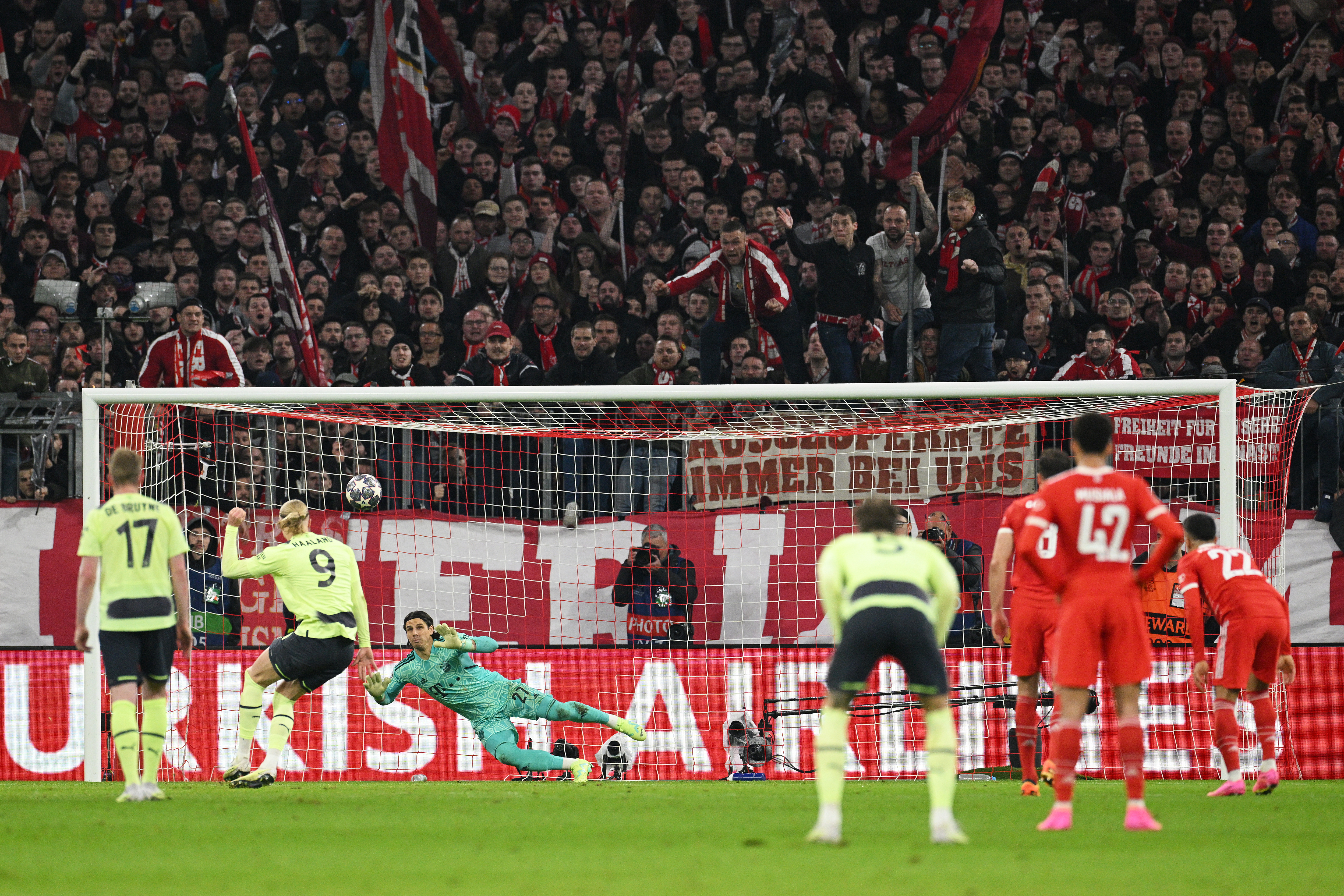 Bayern - Manchester City 0-0, ACUM, la Digi Sport 1, în returul ”sferturilor” UCL. Haaland ratează un penalty