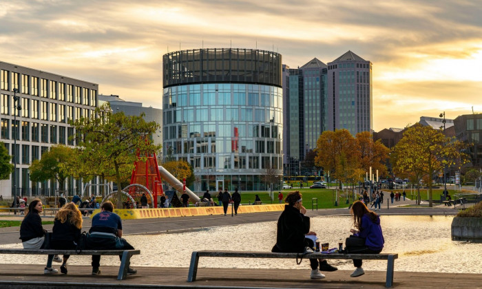 University quarter, Grne Mitte Essen, new district on a former freight station, residential and office buildings, Funke Medien Gruppe editorial offic