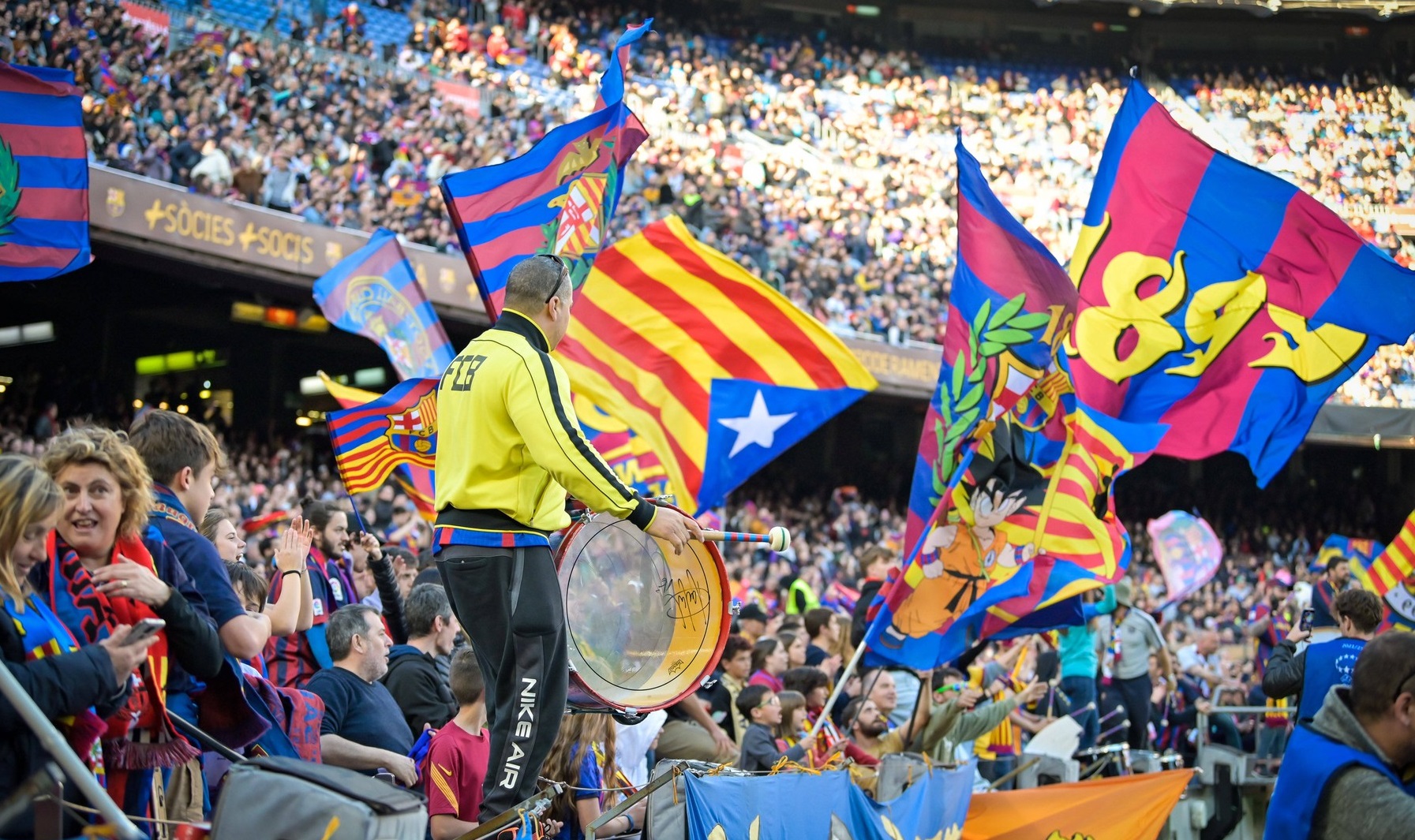 Més que un club! Moment superb pe Camp Nou: ce s-a întâmplat în minutul 10, la derby-ul Barcelona - Atletico