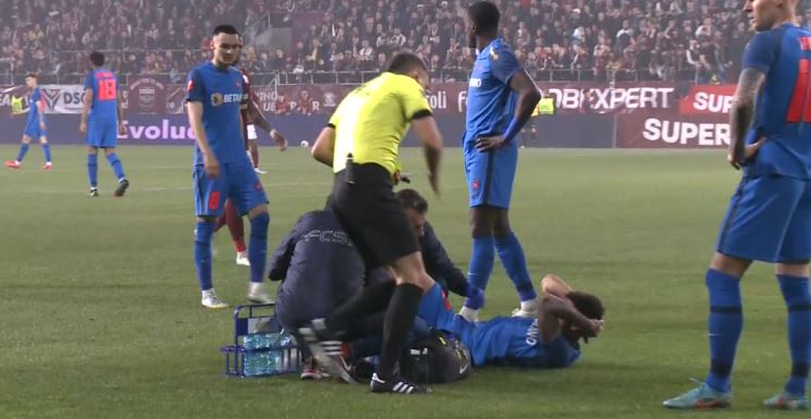 Starea medicală a lui Florinel Coman, după intrarea foarte dură a lui Răzvan Onea de la Rapid - FCSB