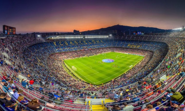 Panoramic view of the Camp Nou stadium at sunset, on a match day of the FC Barcelona first team (Barcelona, Catalonia, Spain) ESP: Vista del Camp Nou