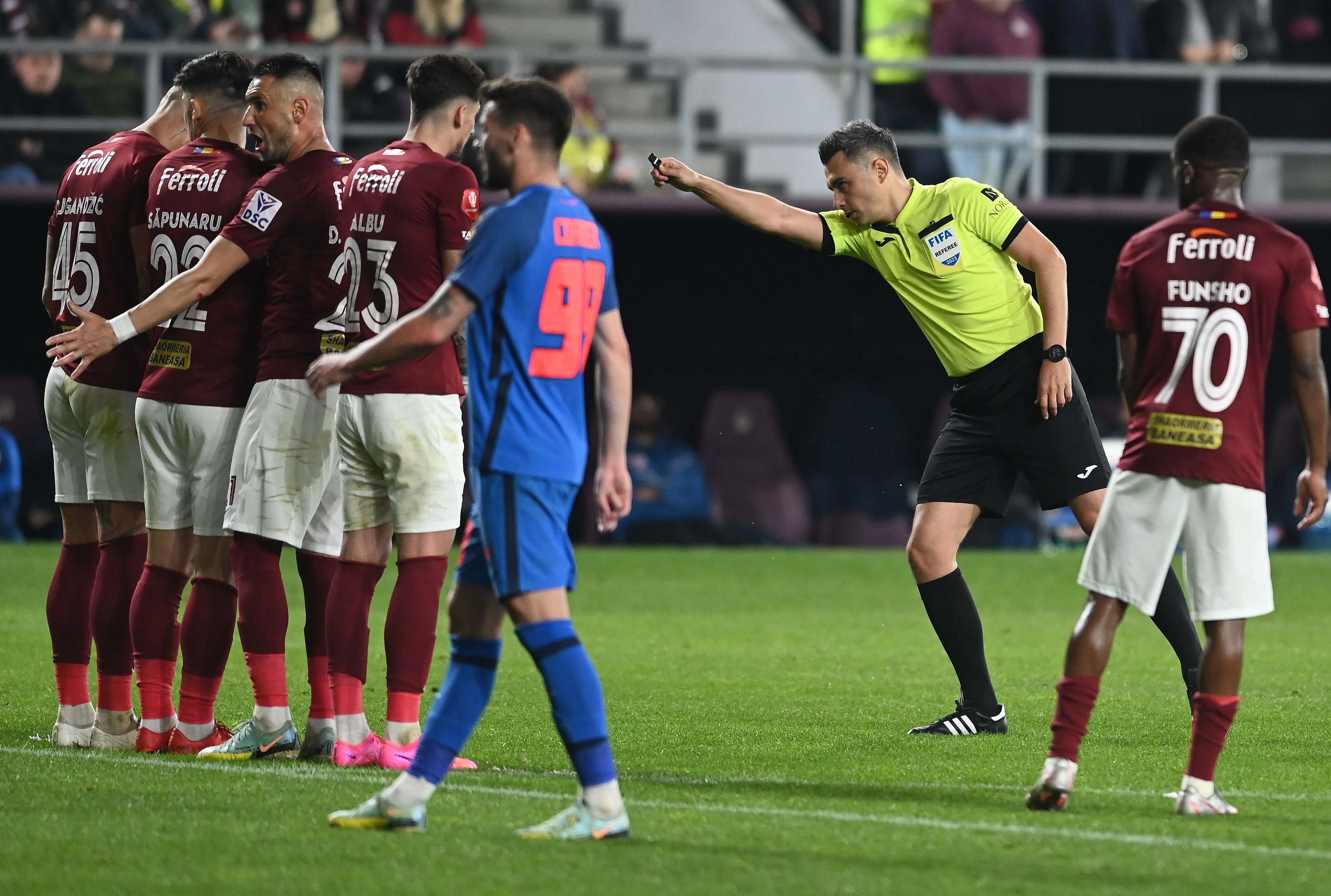 Ion Crăciunescu acuză CCA după erorile de arbitraj de la Rapid - FCSB: ”E bine să delegi un arbitru din Cluj la meciul ăsta?”