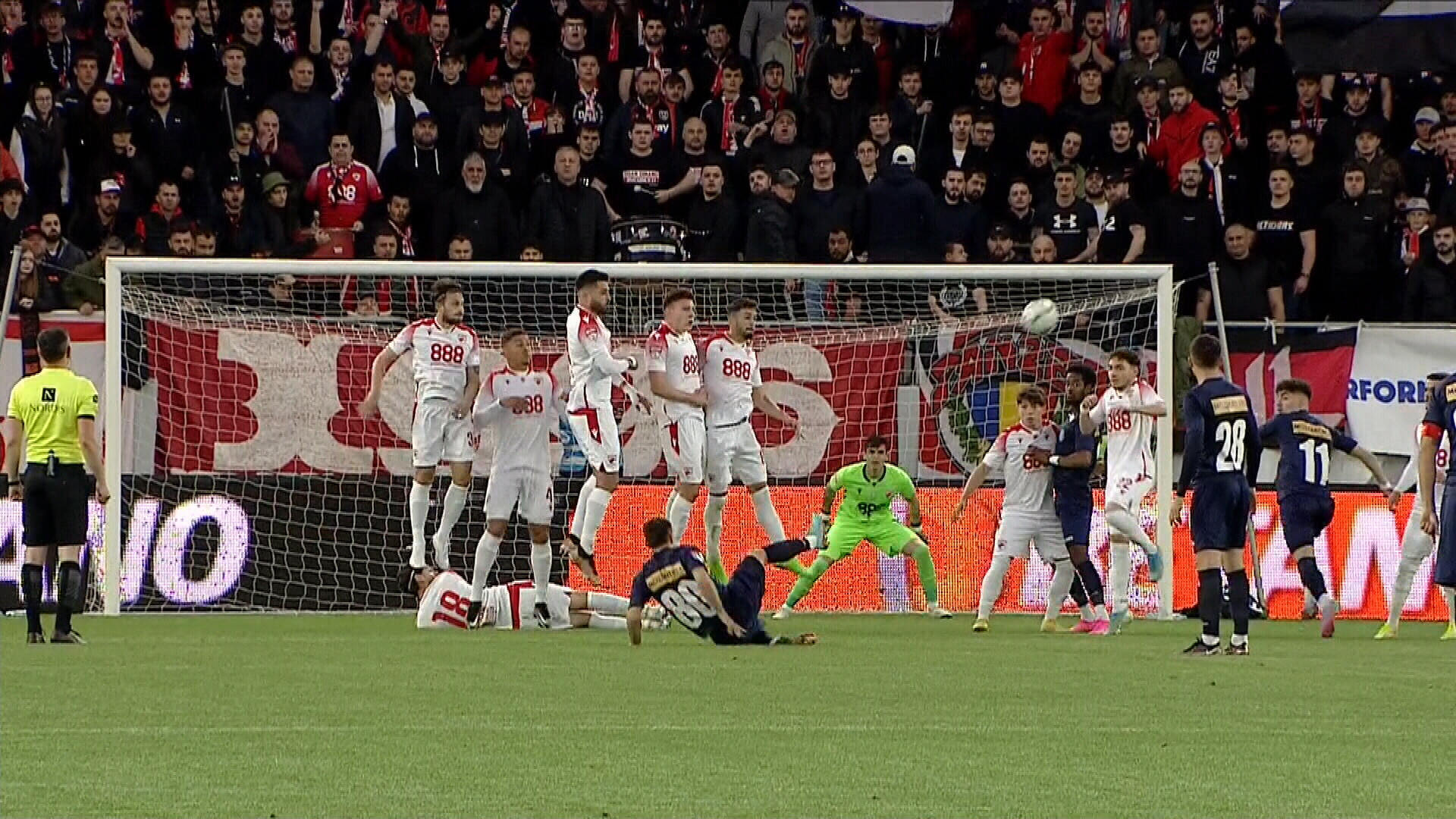 Liga 2, play-off | Dinamo - Poli Iași 1-0, ACUM, pe Digi Sport 1. ”Câinii” deschid scorul