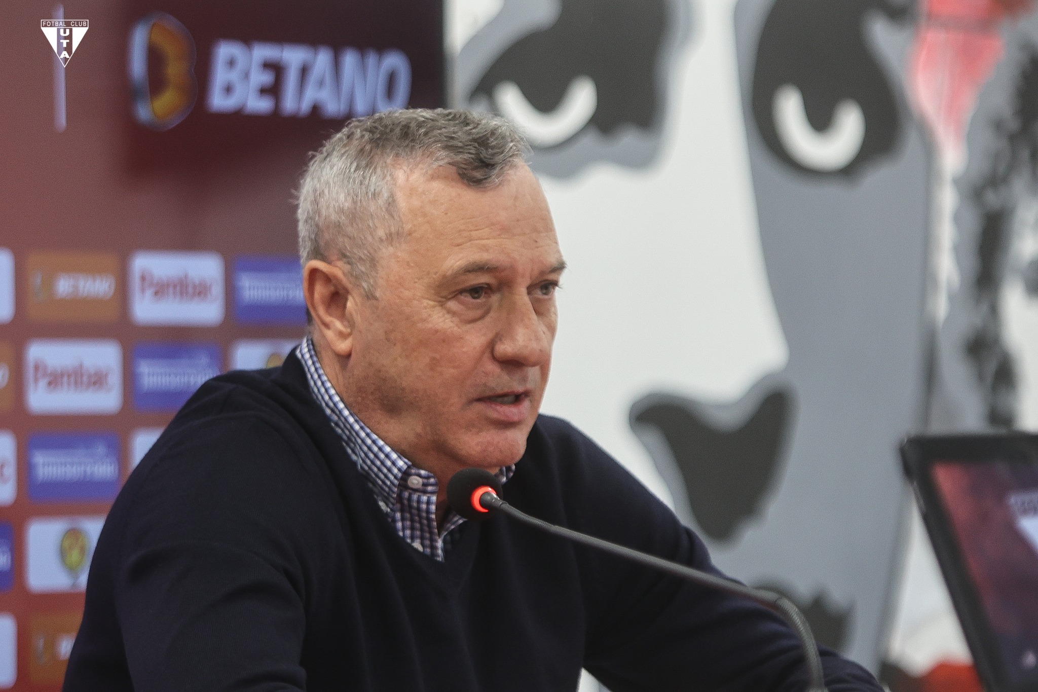 Mircea Rednic acuză arbitrajul, după eliminarea celor de la UTA din Cupă: ”S-a împiedicat de iarbă”