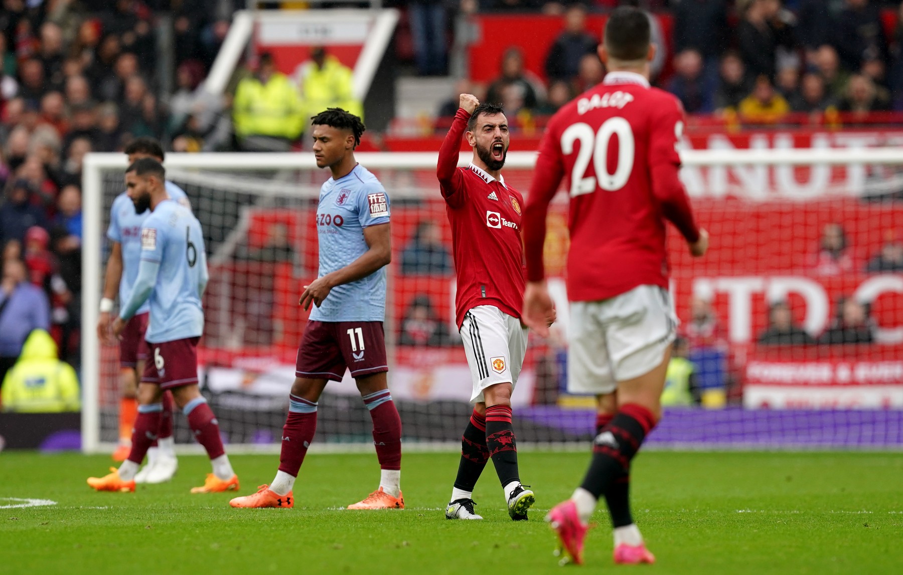 Manchester United - Aston Villa 1-0. Bruno Fernandes a marcat unicul gol. Clasamentul din Premier League, acum