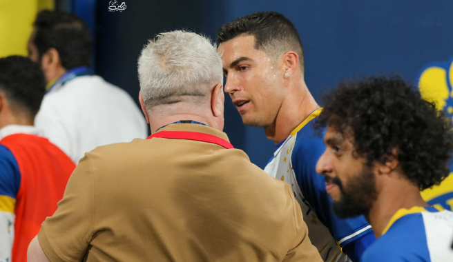 Marius Șumudică a provocat hohote de râs! Ce va face cu tricoul primit de la Cristiano Ronaldo: ”Nu am pătrățelele lui”