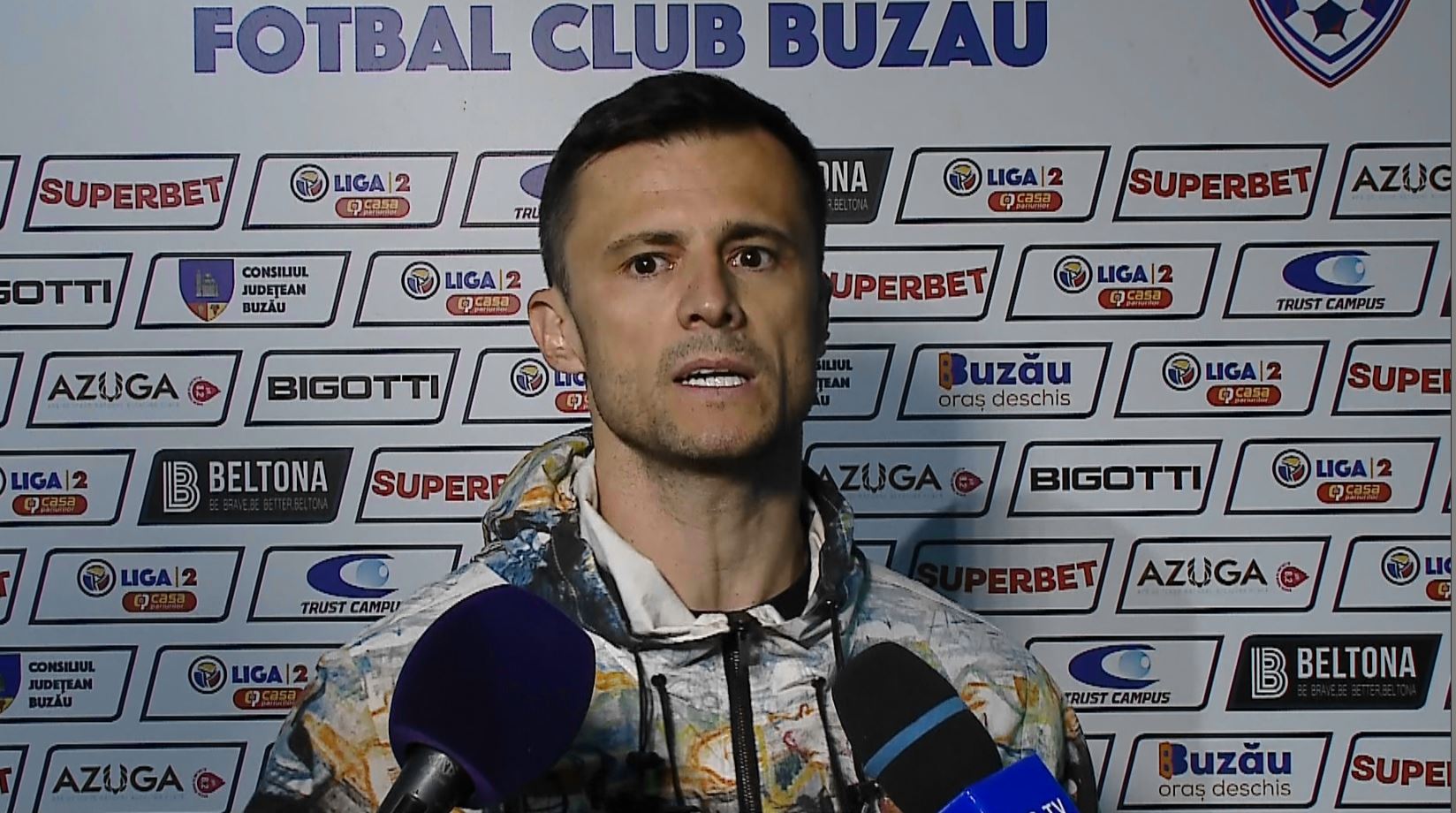 Andrei Nicolescu a acuzat arbitrajul, după 2-2 cu Buzău. Ion Crăciunescu susține că Dinamo a fost avantajată