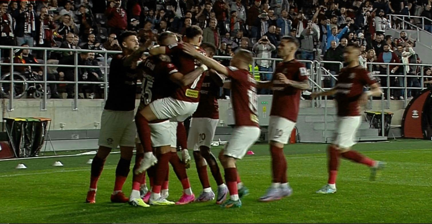 Rapid - CFR Cluj 2-1, ACUM, la Digi Sport 1. Ce start de meci! Trei goluri în 6 minute. Ardelenii reduc diferența