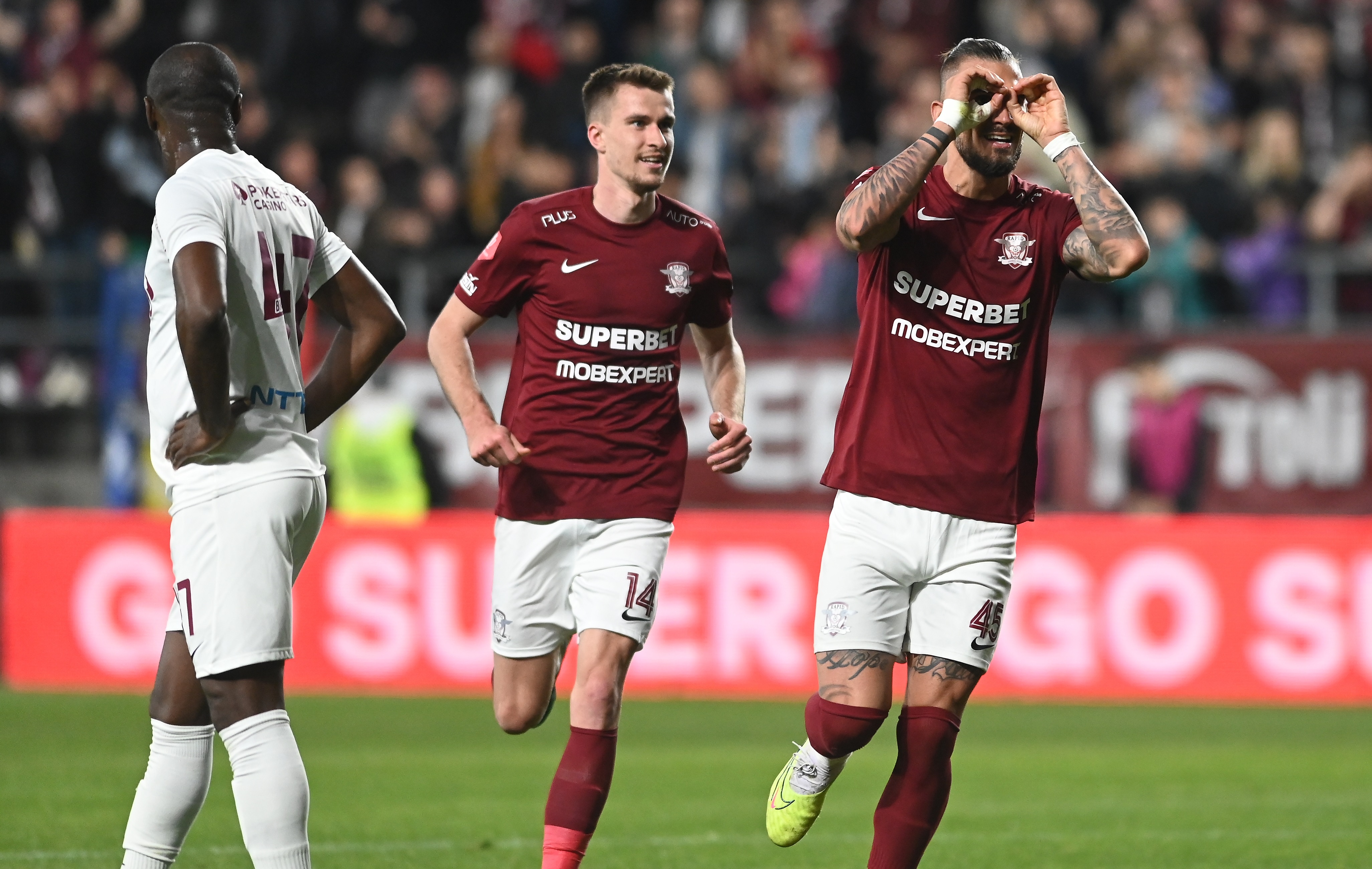 Rapid - CFR Cluj 3-1. Ardelenii, care au avut două bare, bifează al treilea eșec la rând în toate competițiile