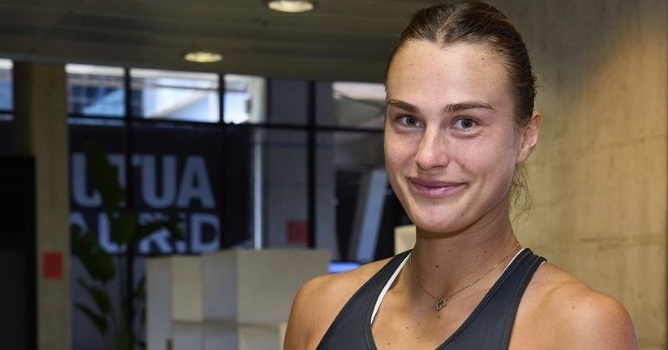 Aryna Sabalenka și Carlos Alcaraz au primit câte un cadou la Madrid și revolta a început imediat