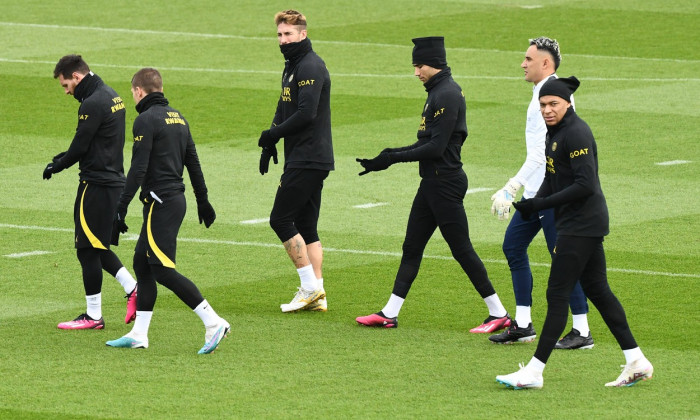 Football - PSG training session