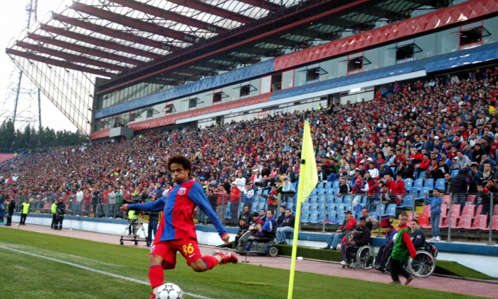 FOTBAL:STEAUA BUCURESTI-DINAMO BUCURESTI 2-4,LIGA 1 (7.04.2007)