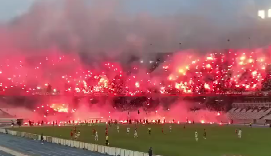 Imaginile săptămânii în fotbal! Vulcanul a erupt în tribune înaintea unui meci