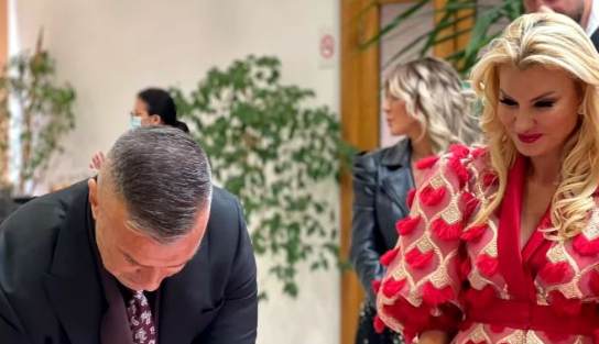 ”Te deranjează?” Cu ce se ocupă soția lui Daniel Pancu. ”Are un program foarte încărcat”