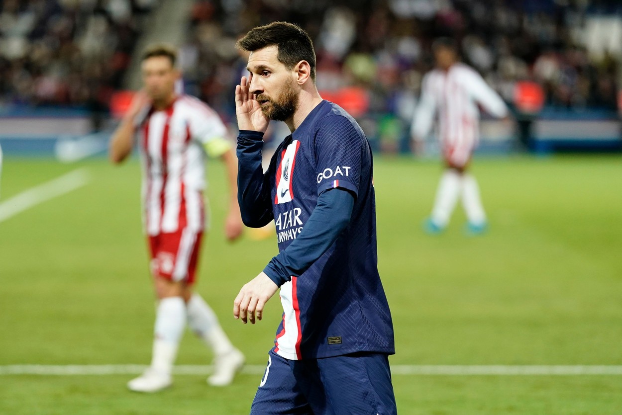 Ce făcea Leo Messi când era huiduit la partida dintre PSG și Ajaccio