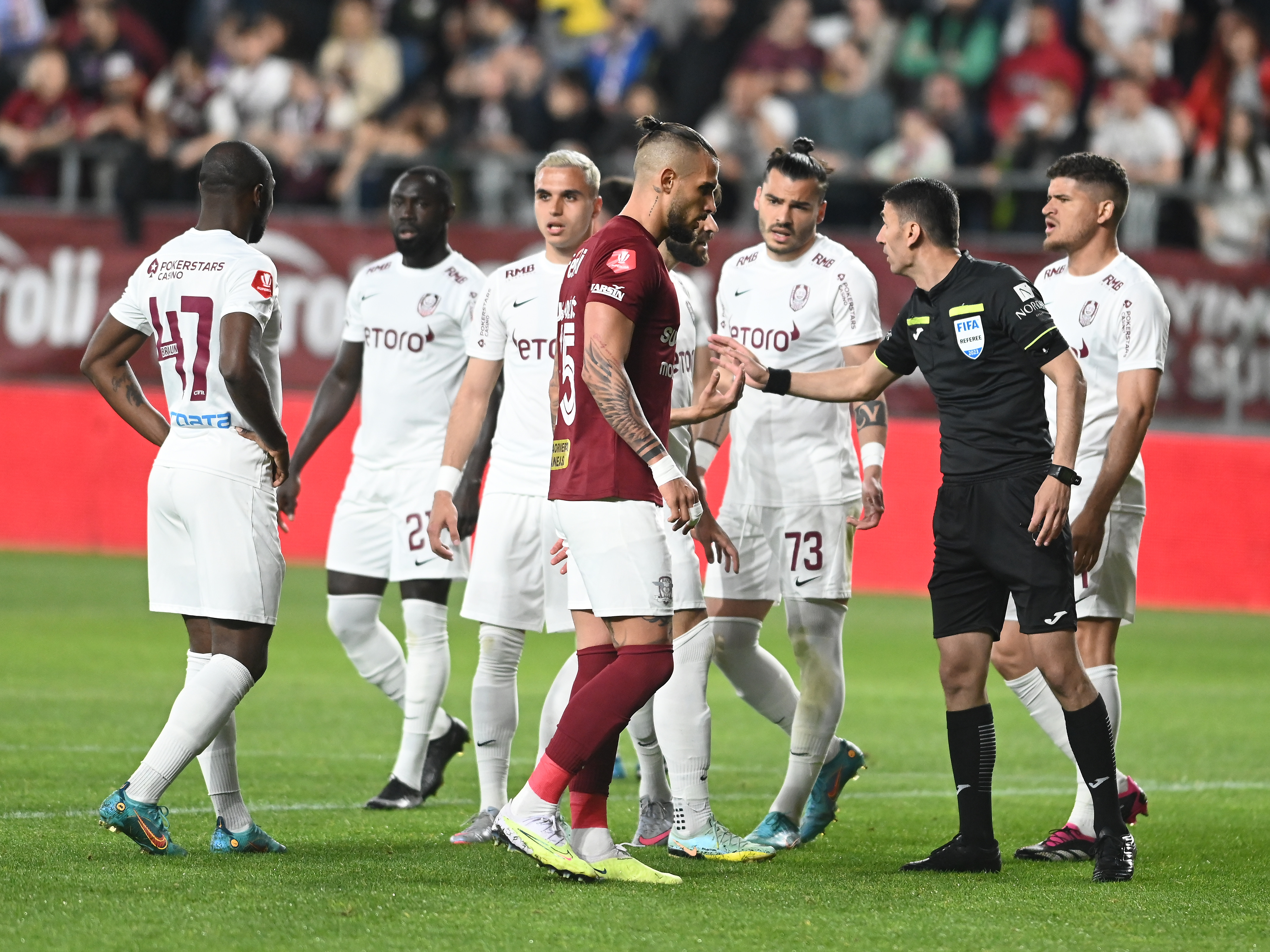 Rapid ar vrea să transfere de la CFR Cluj! Oficialii trupei din Gruia, mesaj pentru giuleșteni: "Nu se face așa ceva!"