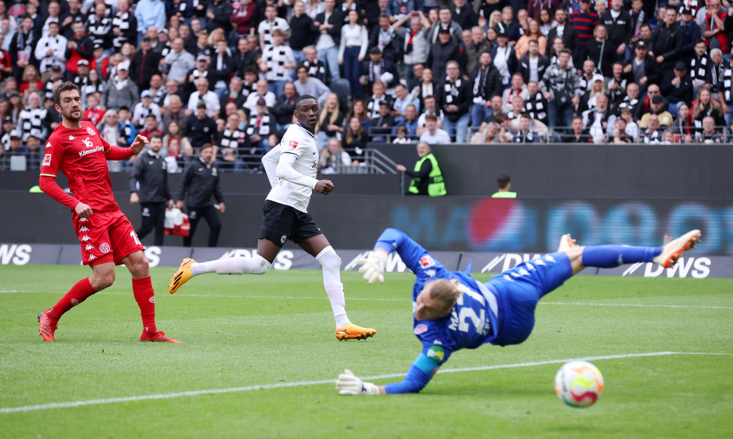 Eintracht Frankfurt v 1. FSV Mainz 05 - Bundesliga