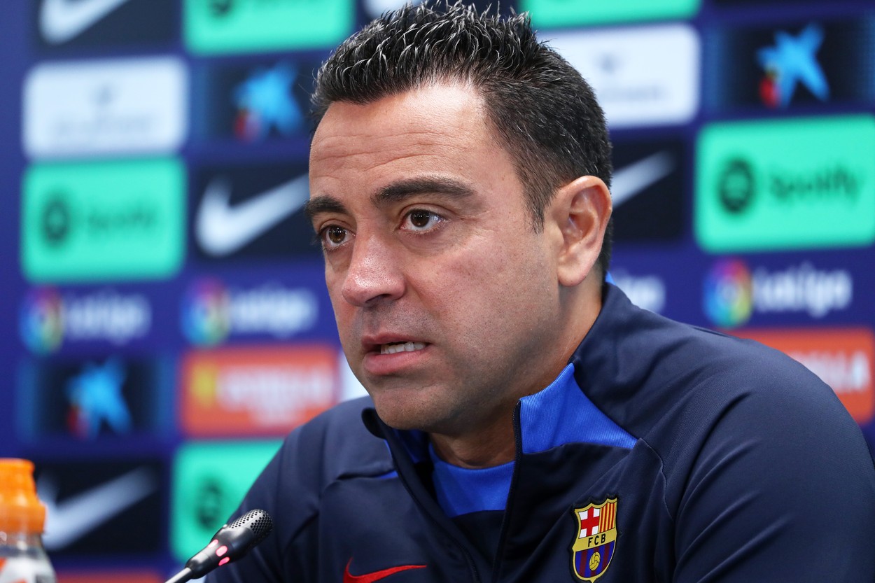 Barcelona i-a găsit înlocuitor lui Busquets. Xavi confirmă: Jucător de top. E pe stilul nostru