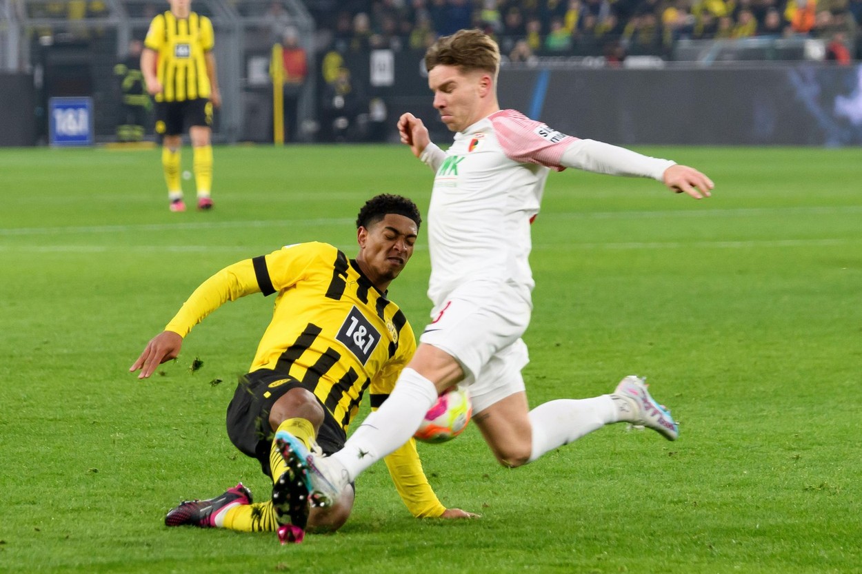 Augsburg - Dortmund, LIVE VIDEO, 18:30, Digi Sport 2. BVB poate urca pe primul loc în Bundesliga