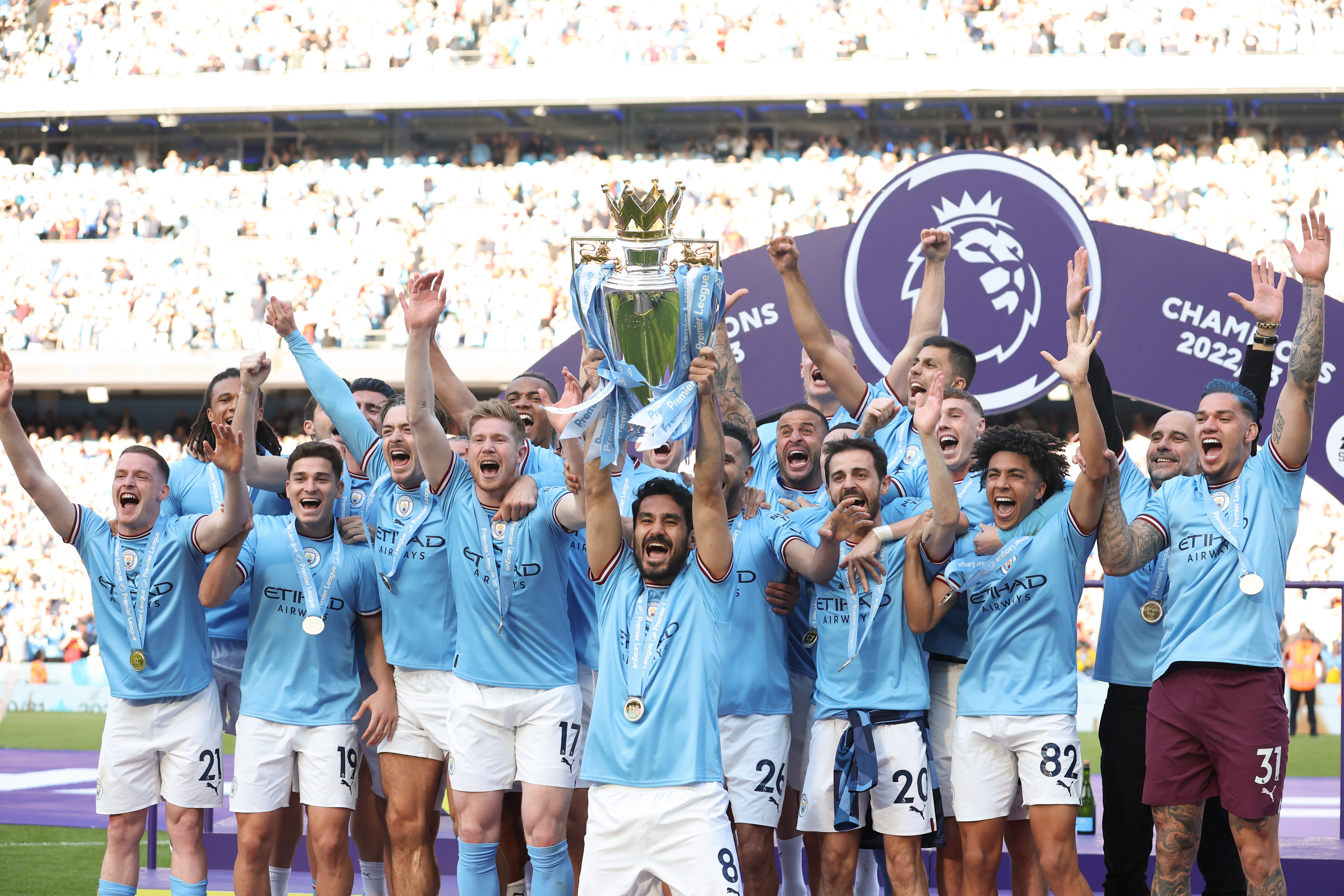 Manchester City, campioana Angliei! Imaginile sărbătorii