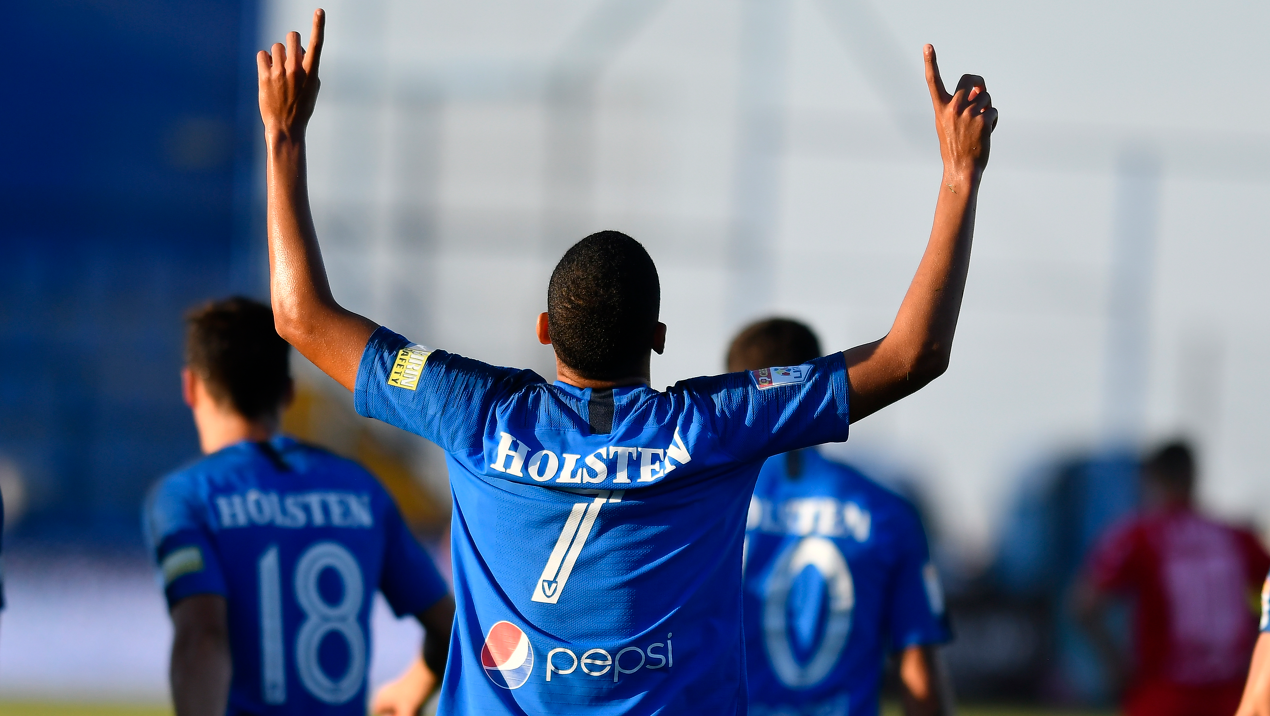 Farul a făcut primele două transferuri!