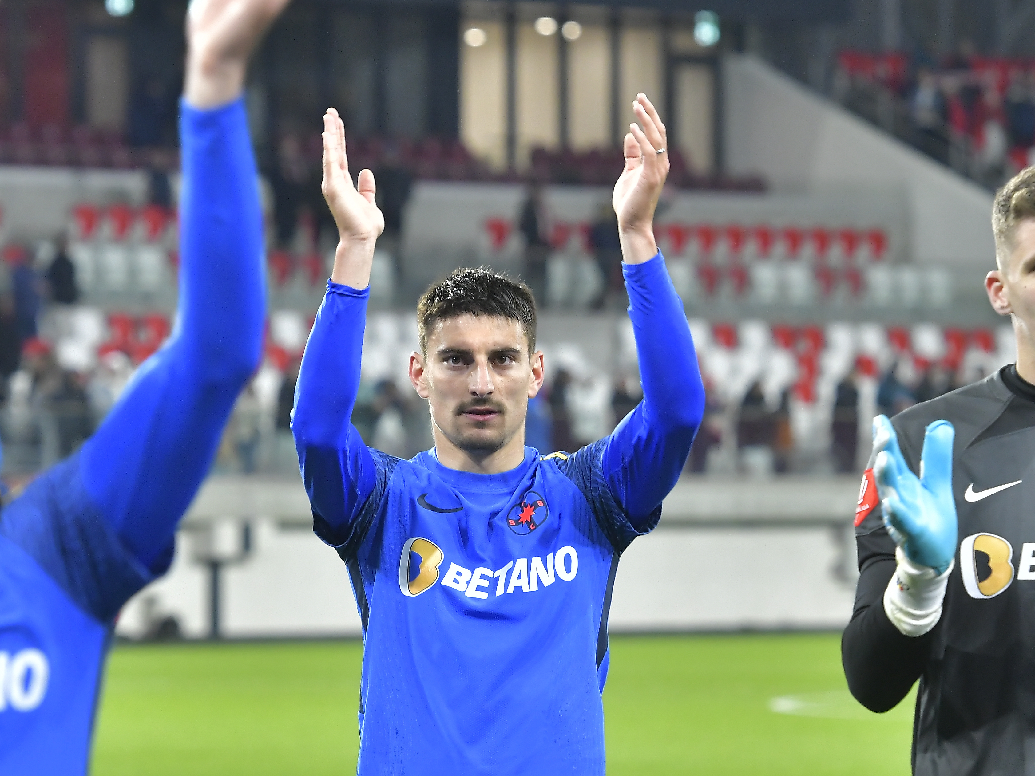 Mesajul lui Iulian Cristea după despărțirea de FCSB: "Sper să rămâneți la fel!"