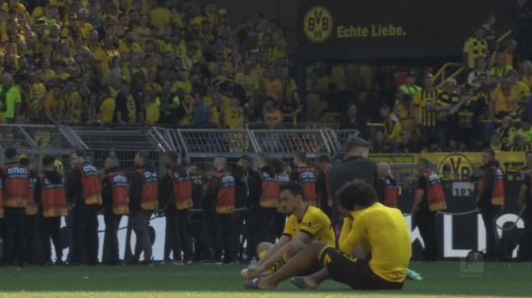 Deznădejde și lacrimi la Dortmund, după ratarea titlului! Imaginile care spun totul