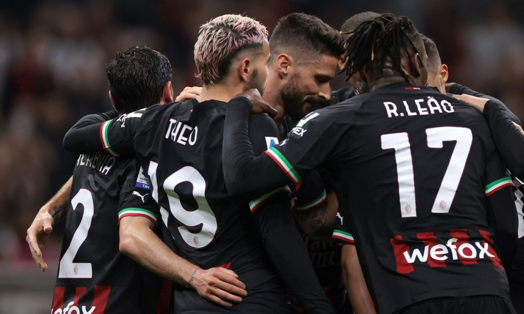 Milan, Italy, 20th May 2023. Olivier Giroud of AC Milan celebrates with team mates after scoring to give the side a 3-1 lead during the Serie A match at Giuseppe Meazza, Milan. Picture credit should read: Jonathan Moscrop / Sportimage