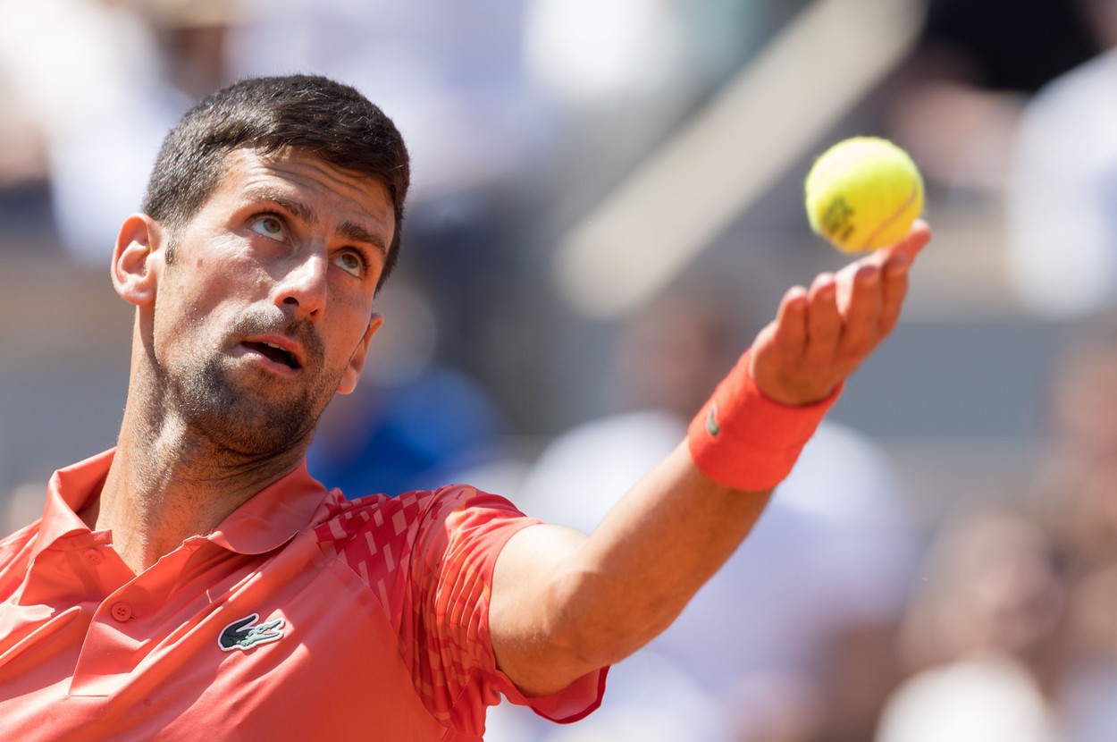Novak Djokovic ajunge în turul doi la Roland Garros, după un succes în trei seturi cu Aleksandar Kovacevic