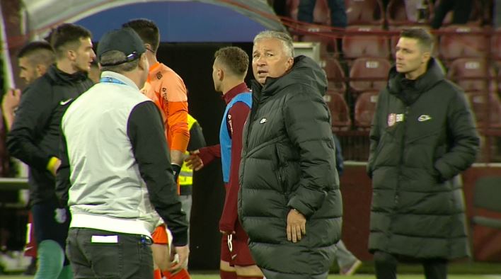 Dan Petrescu i-a scris lui Gică Hagi după criza de nervi făcută pe teren la finalul meciului CFR Cluj - Farul